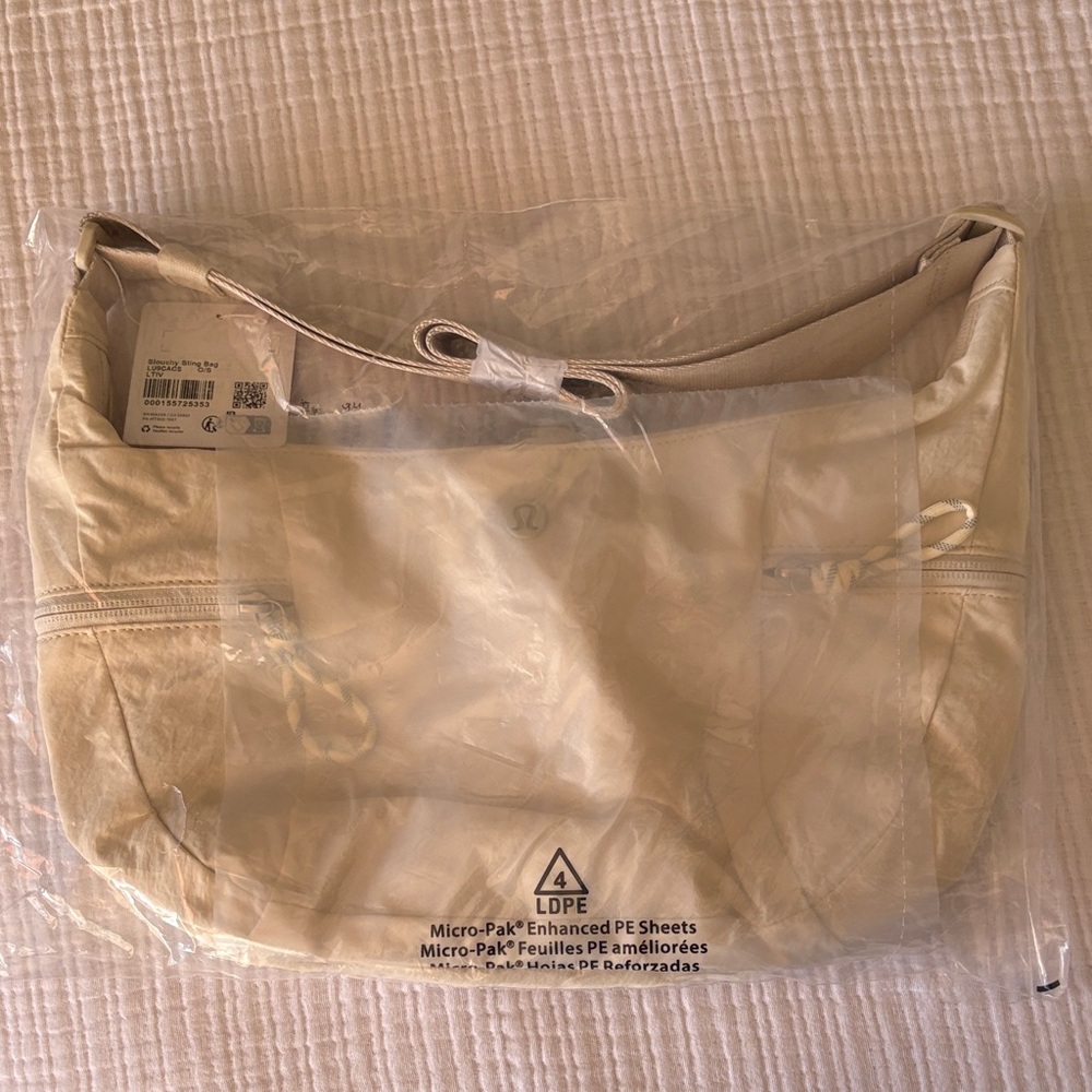 Lululemon Slouchy Sling Bag 6L